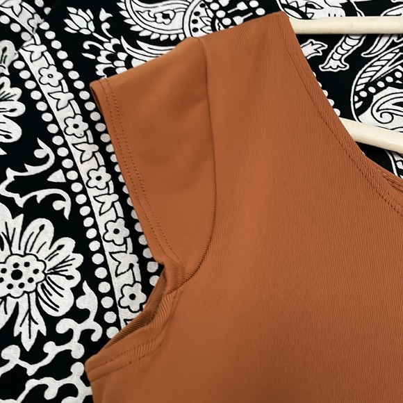 LAUNDRY BY SHELLI SEGAL NUTMEG NYLON SPANDEX TOP AND PANTS - Picture 9 of 14